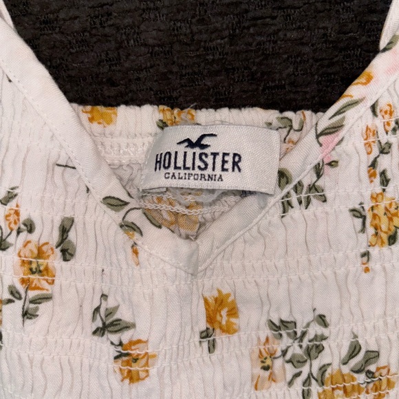 Hollister XS white with yellow flowers tank top with adjustable straps - Picture 2 of 2